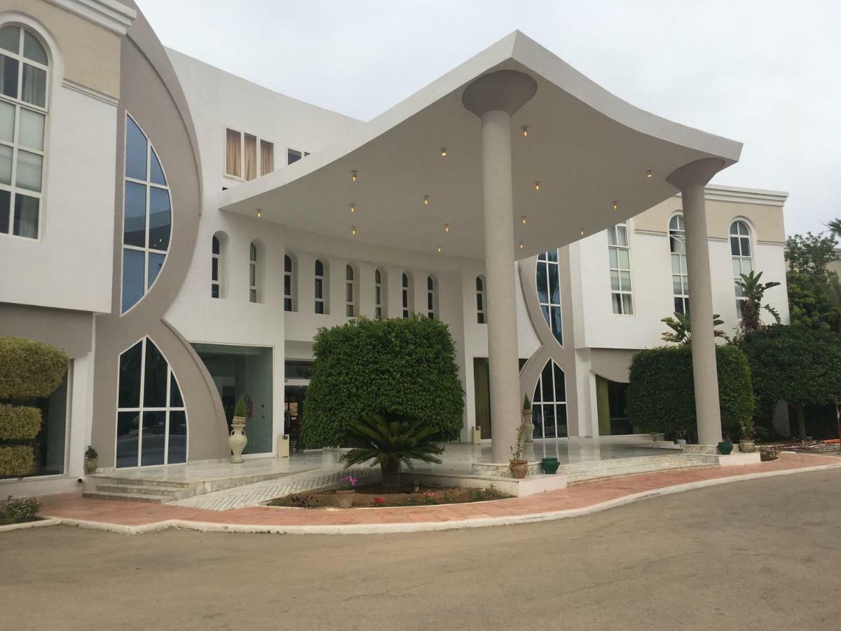 Ruspina Beach Resort Monastir Bagian luar foto